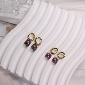 18K Gold Plated Iridescent Purple Freshwater Pearl Earrings